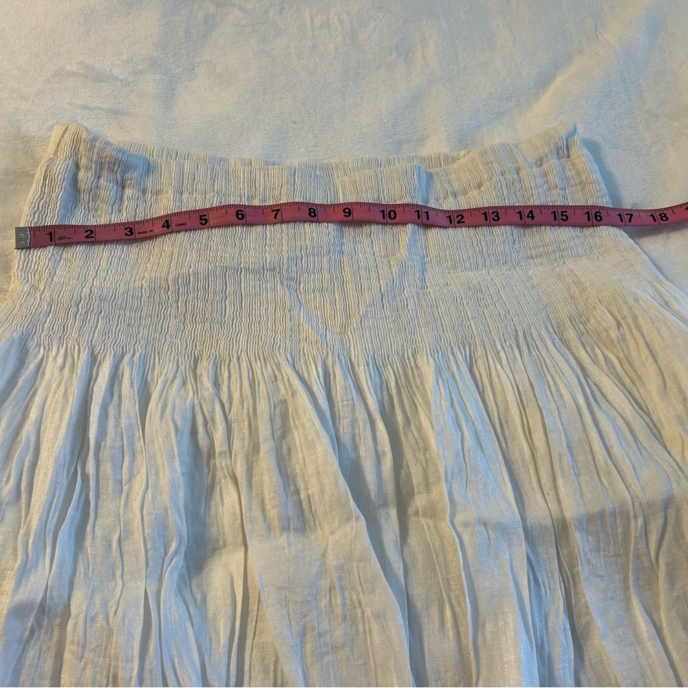 Coldwater Creek white and blue patterned full skirt size M smocked waist - Picture 7 of 8
